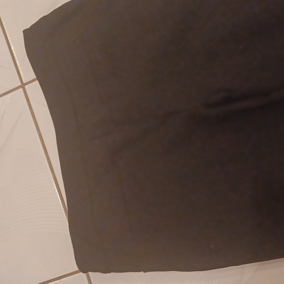 4/$60 Black Pull-on Dress Pants - Size 14 - Picture 5 of 7